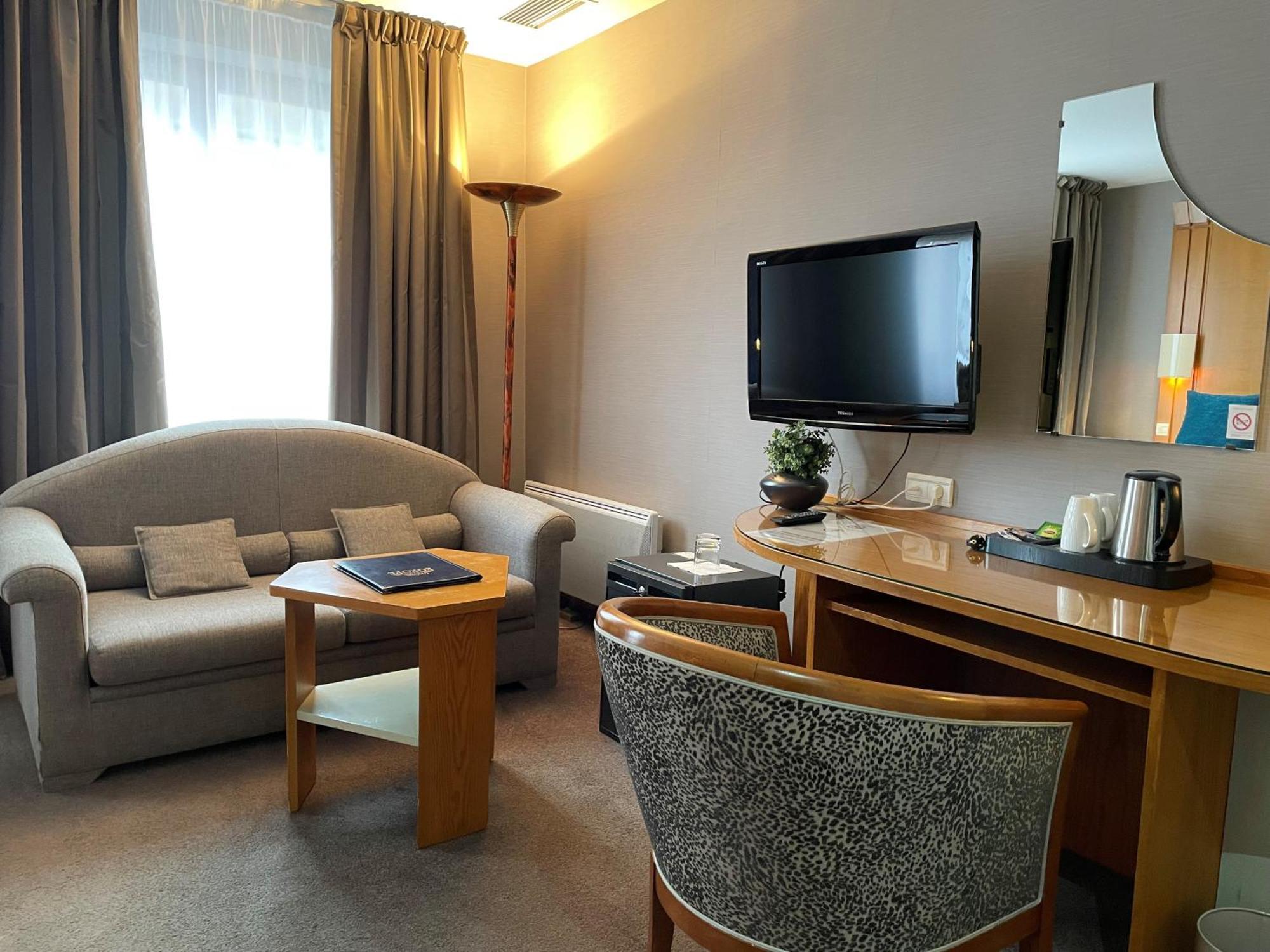 Hotel Europe Саверн Екстериор снимка